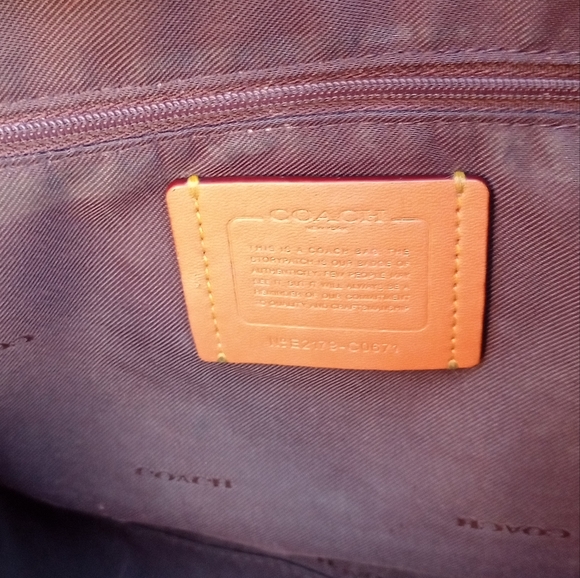Authentic Coach Signature Line w Duster - Picture 5 of 6
